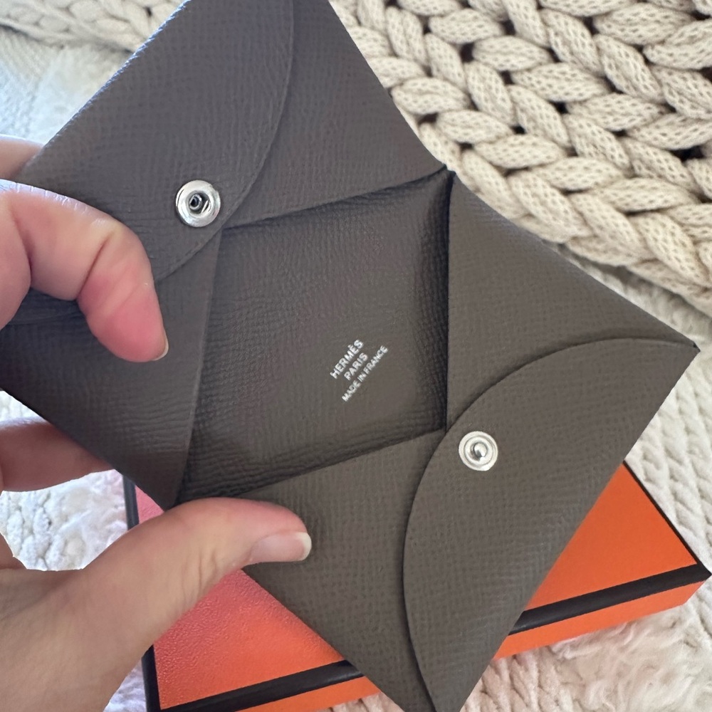 Hermès Taupe card holder - Picture 5 of 8